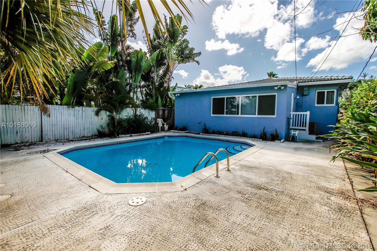 Hollywood 1-21 B - Residential