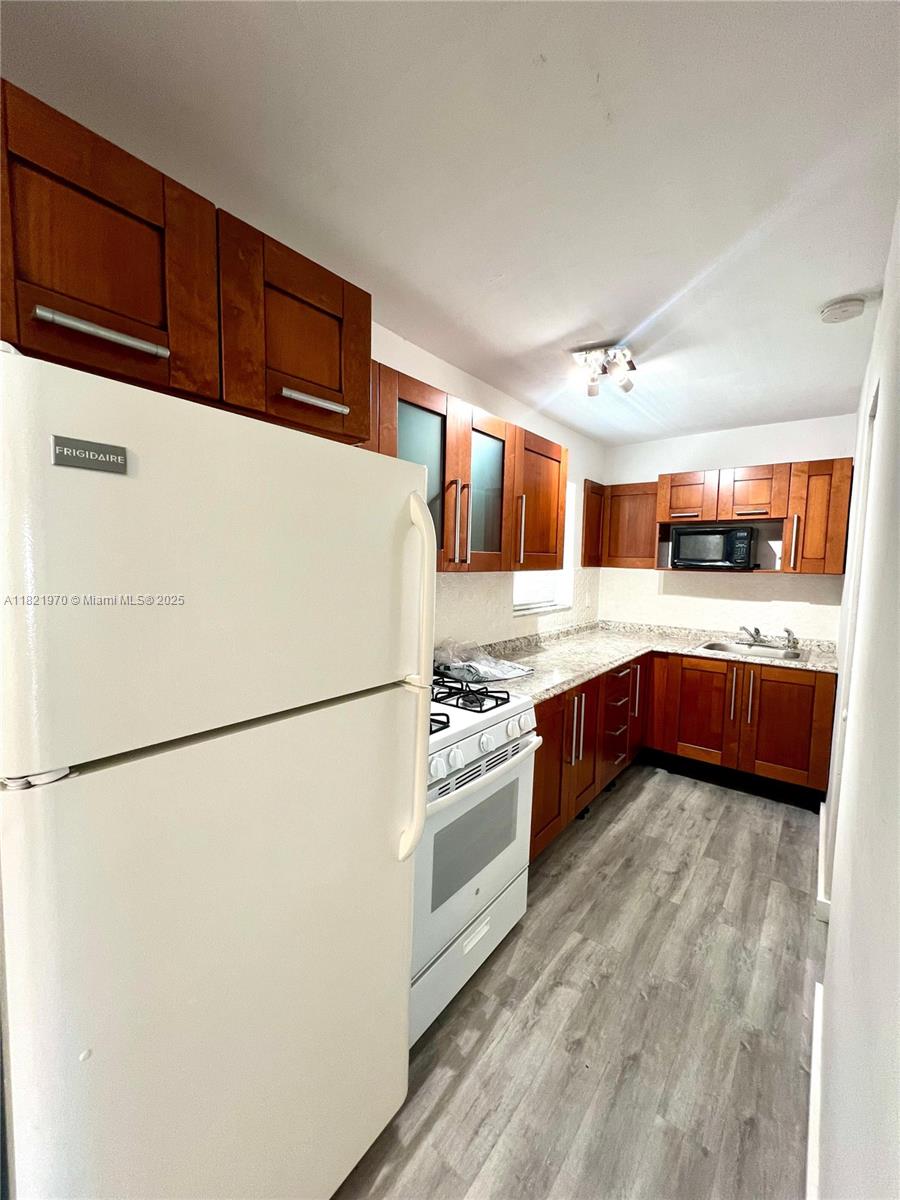 12890 NE 8th Ave 211