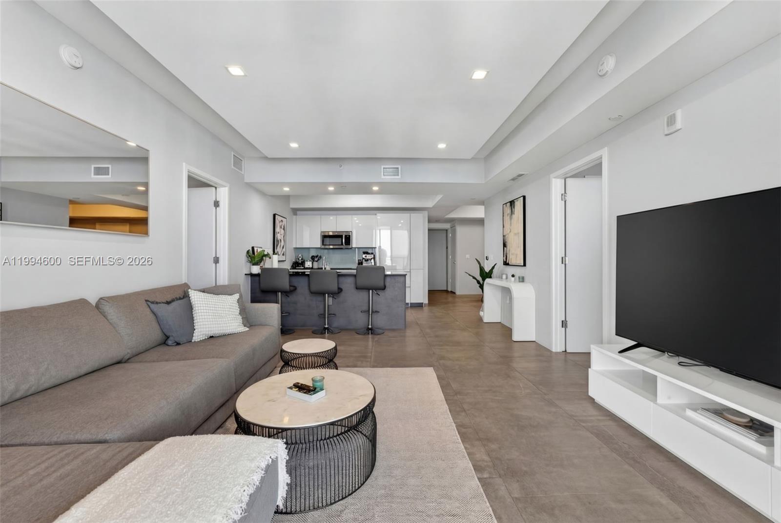 1010 BRICKELL CONDO - Residential Lease