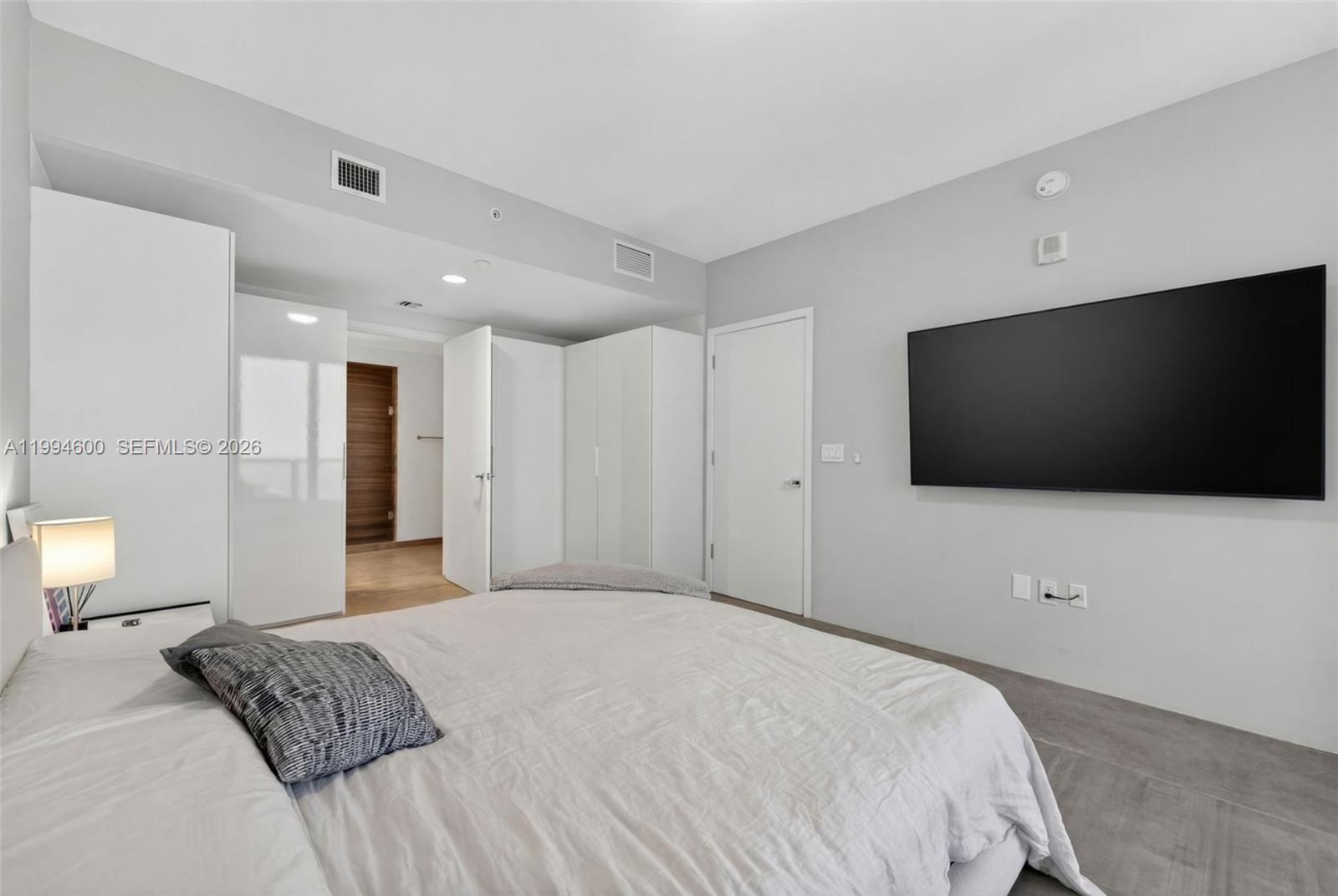 1010 BRICKELL CONDO - Residential Lease