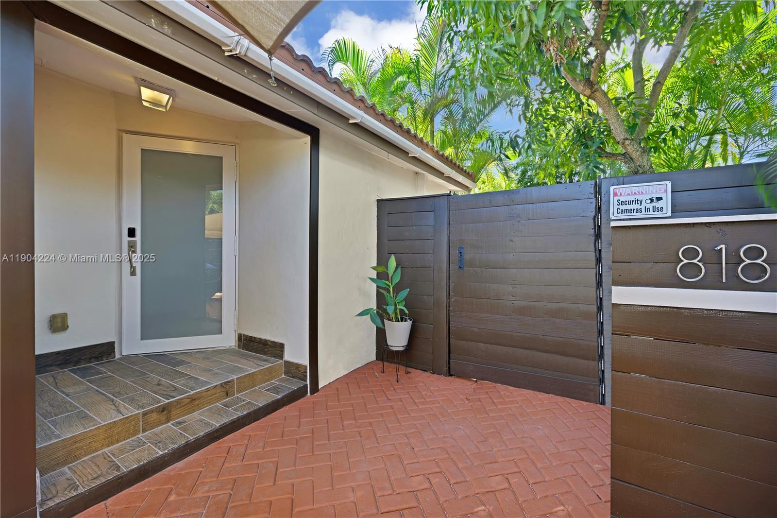 GULFSTREAM ESTATES - Residential Lease