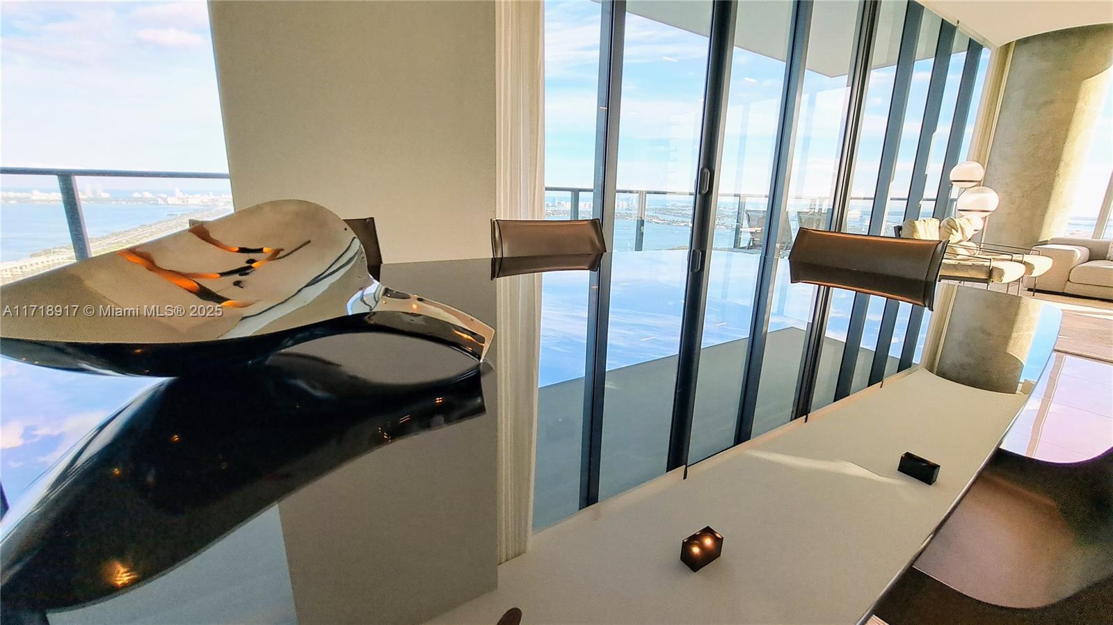 ONE PARAISO CONDO - Residential
