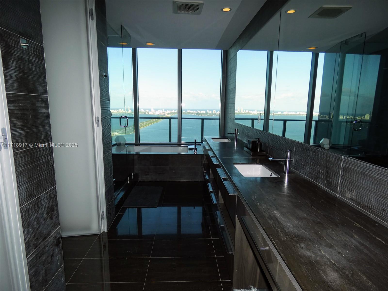 ONE PARAISO CONDO - Residential
