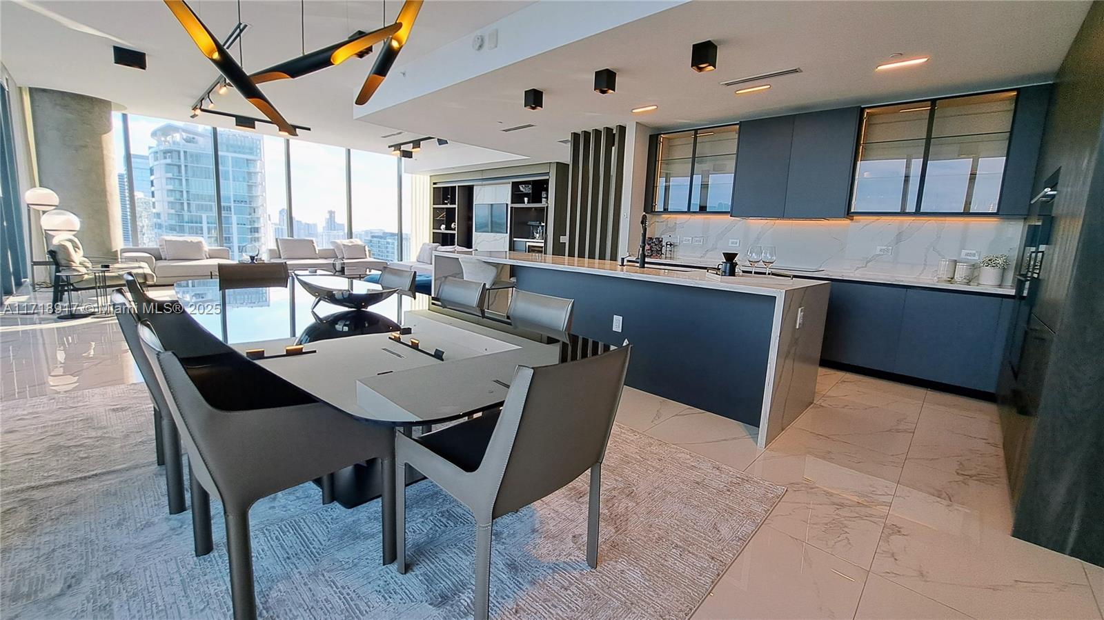 ONE PARAISO CONDO - Residential