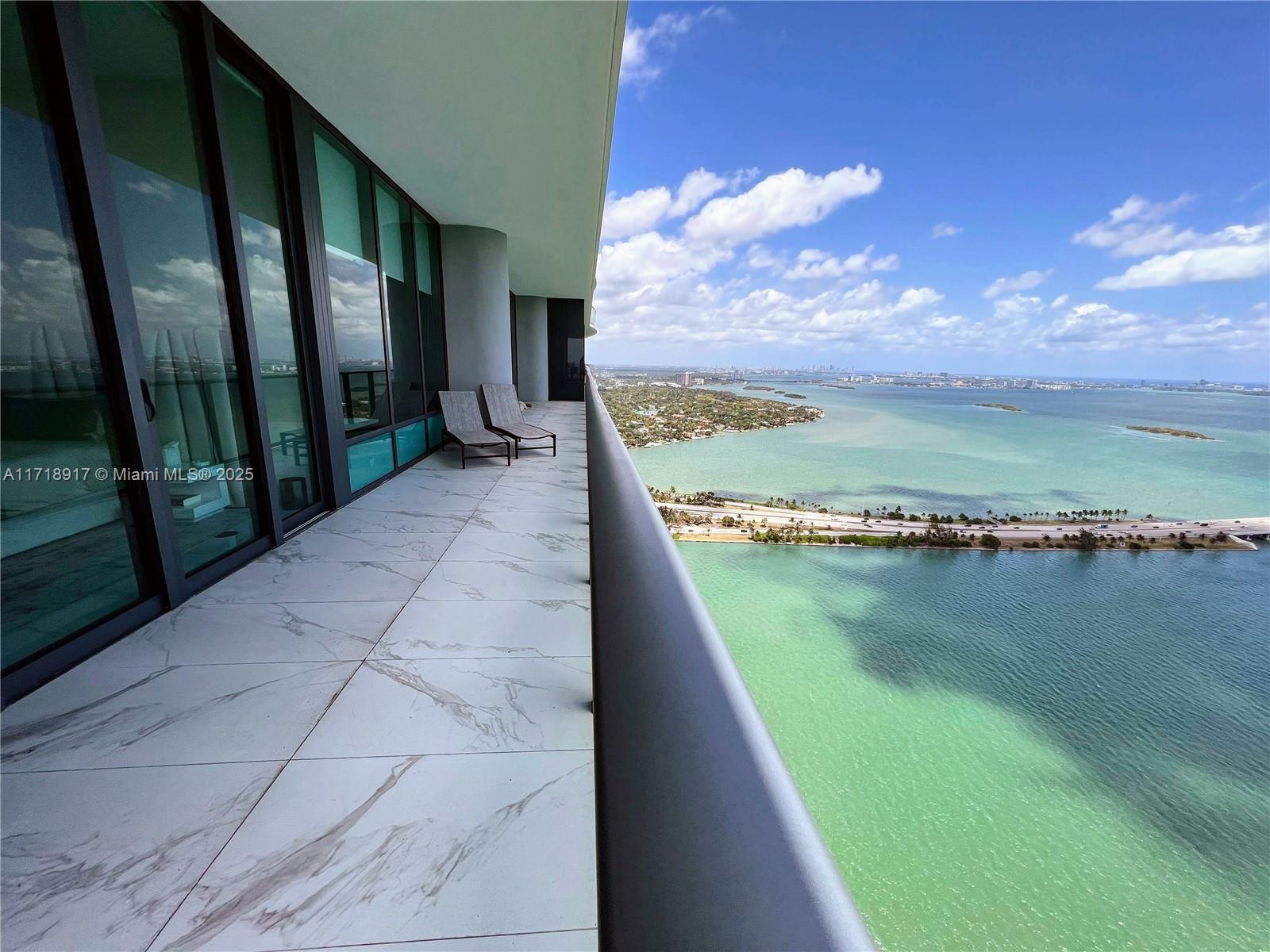 ONE PARAISO CONDO - Residential