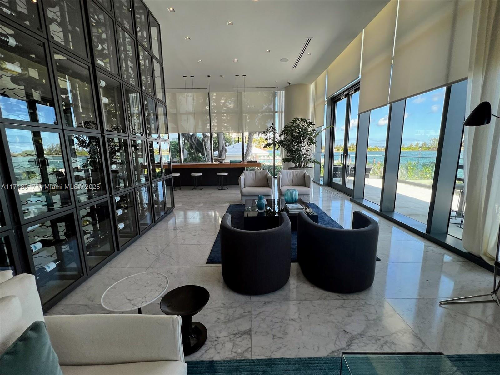 ONE PARAISO CONDO - Residential