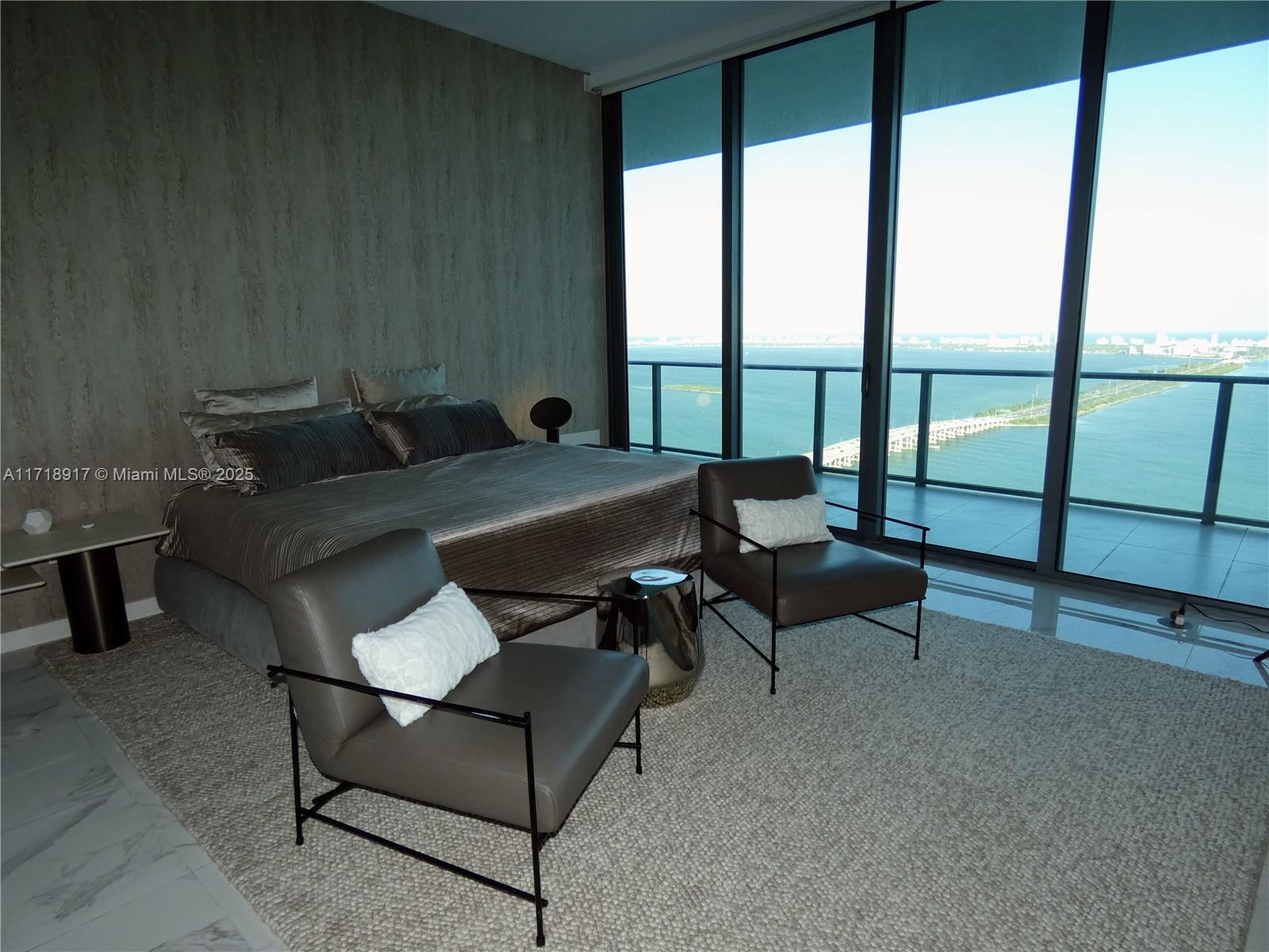 ONE PARAISO CONDO - Residential