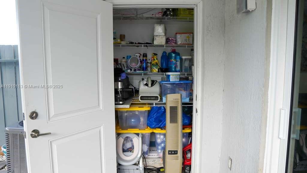 FOREST PARK VILLAS - Residential