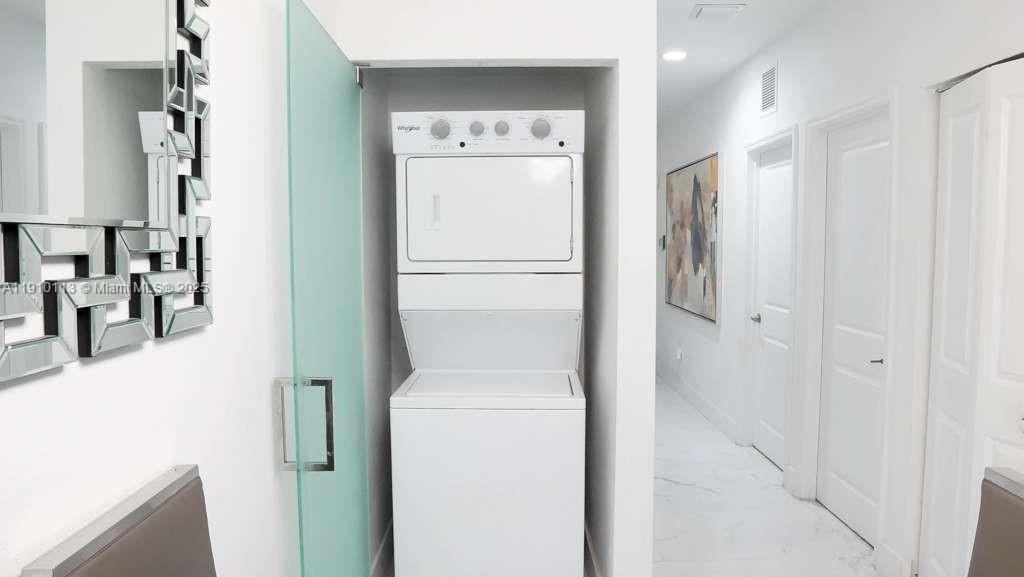 FOREST PARK VILLAS - Residential