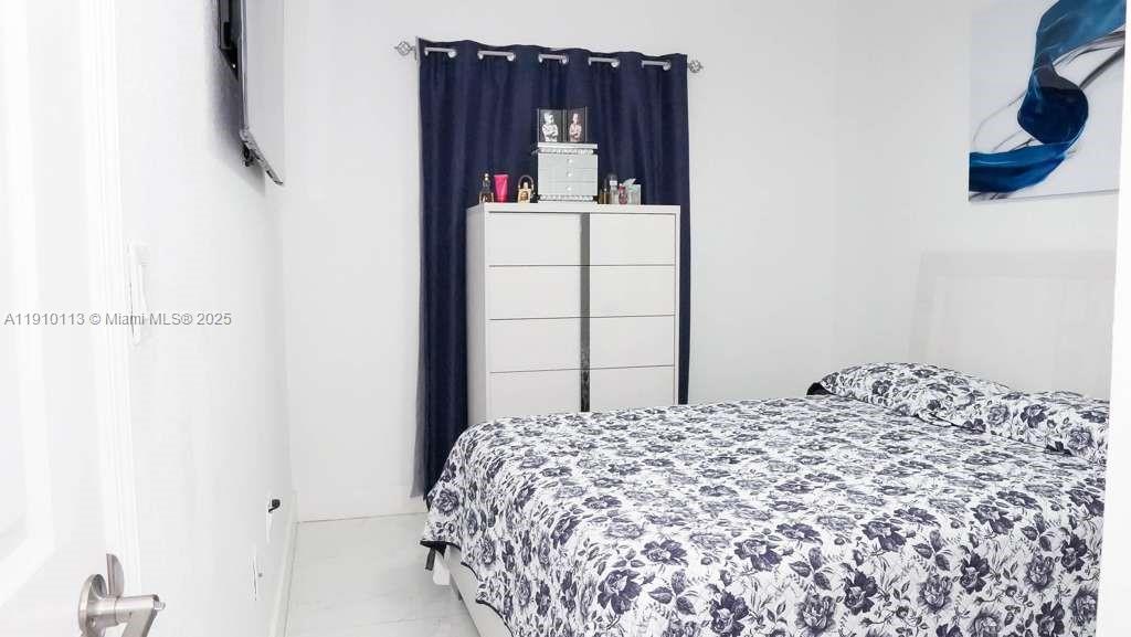 FOREST PARK VILLAS - Residential