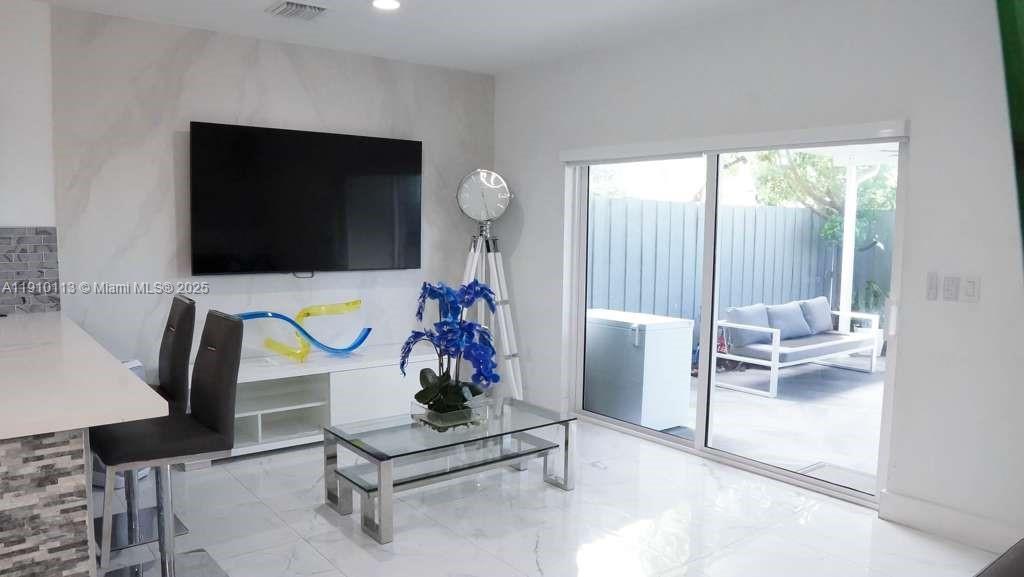 FOREST PARK VILLAS - Residential