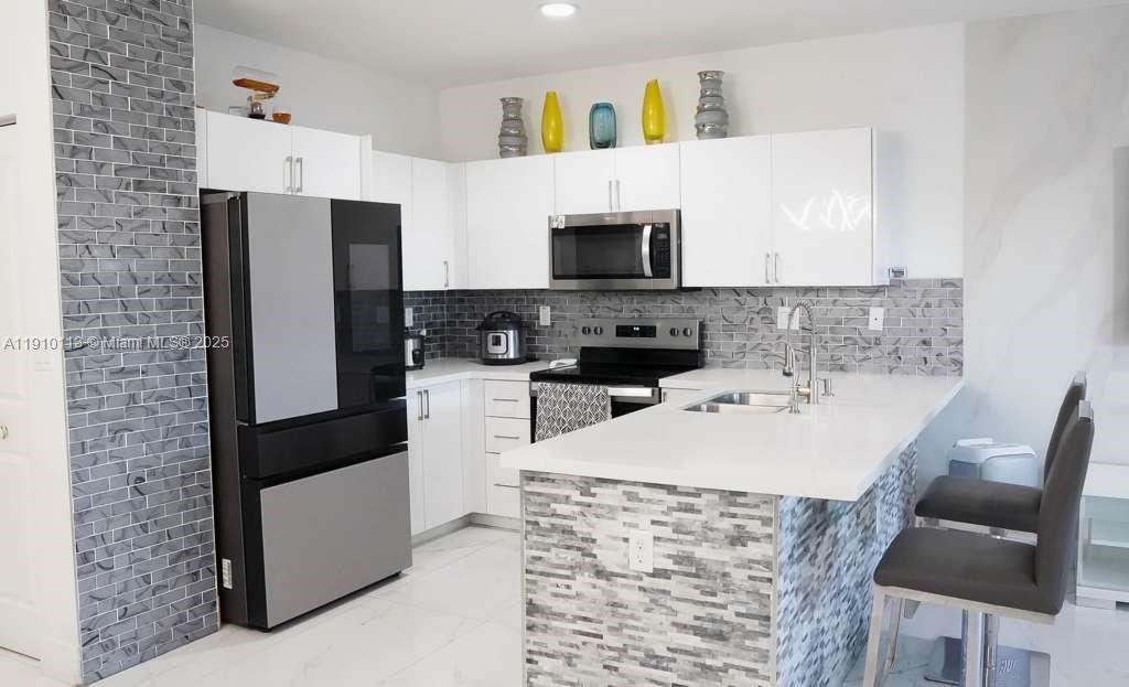 FOREST PARK VILLAS - Residential