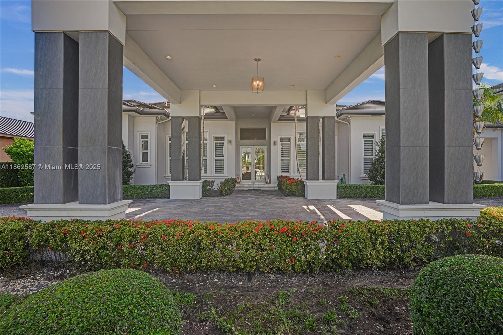 SWEETWATER ESTS SUB - Residential