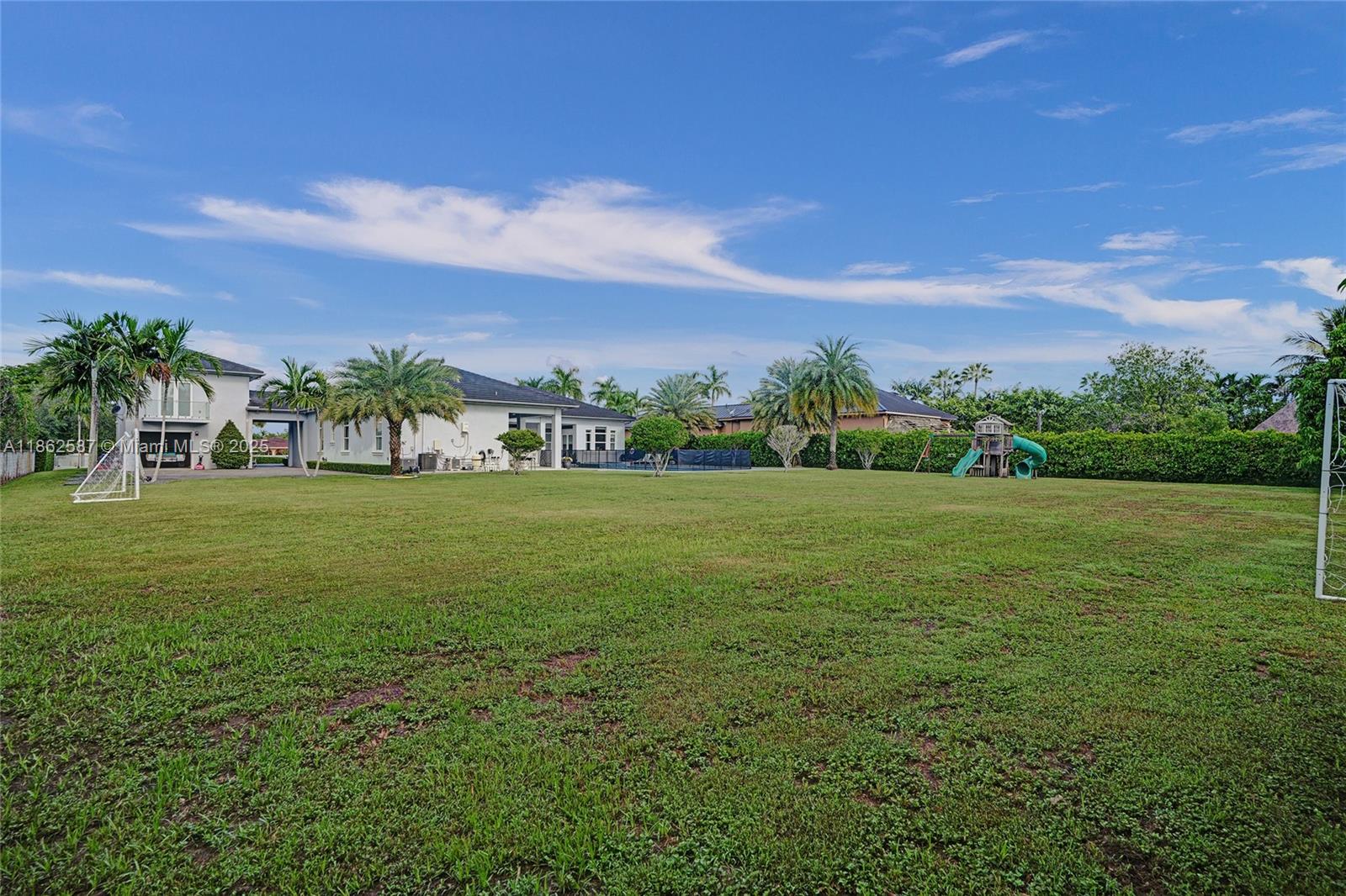 SWEETWATER ESTS SUB - Residential