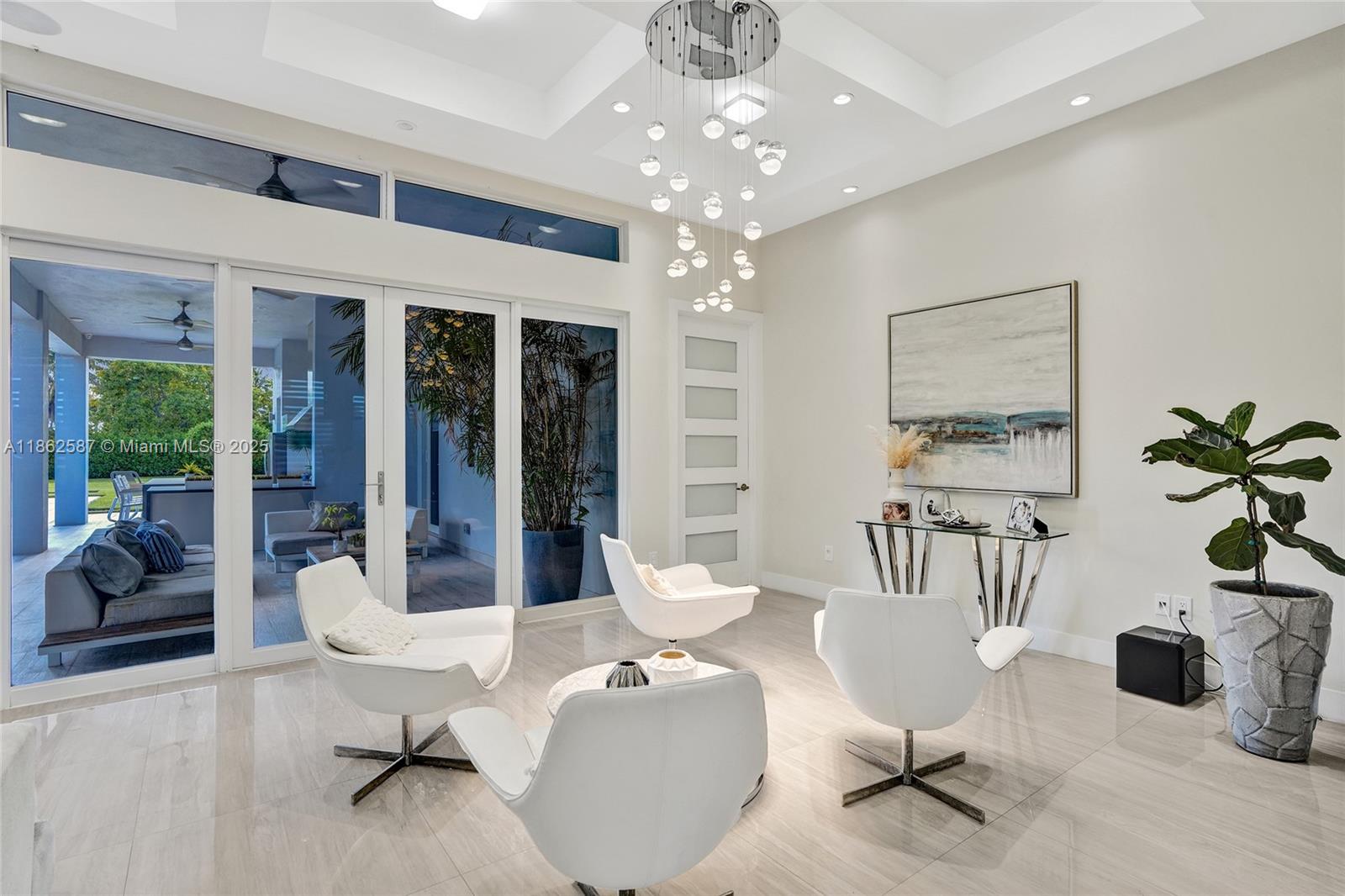 SWEETWATER ESTS SUB - Residential