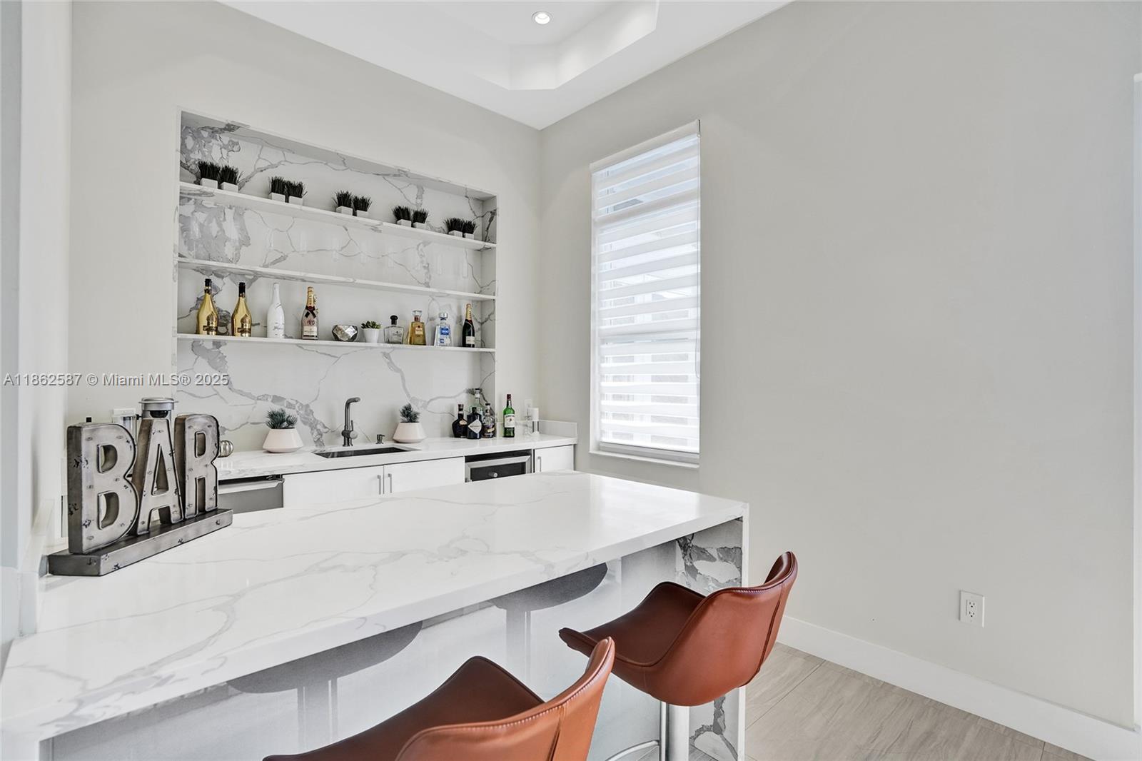 SWEETWATER ESTS SUB - Residential