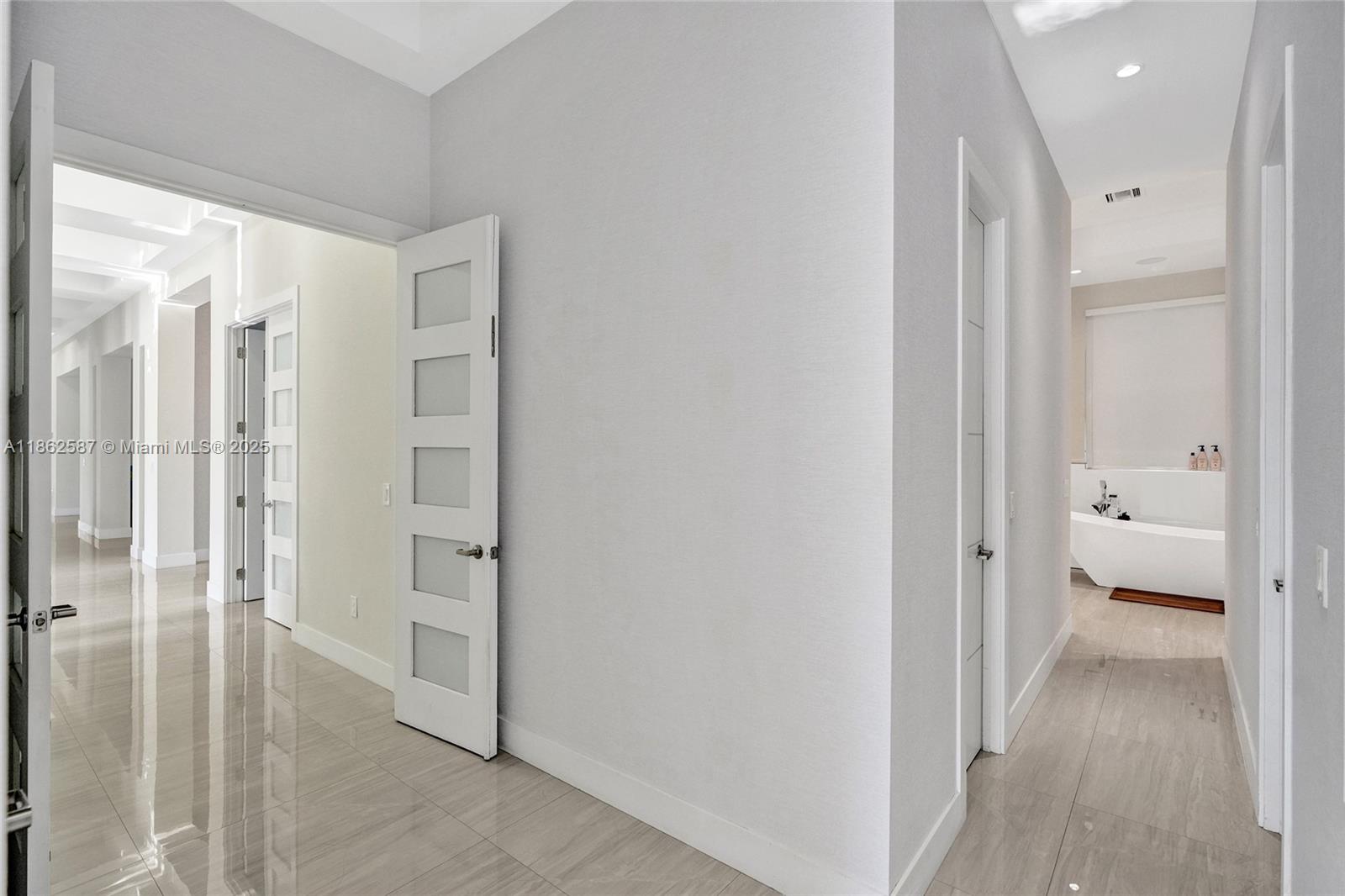 SWEETWATER ESTS SUB - Residential