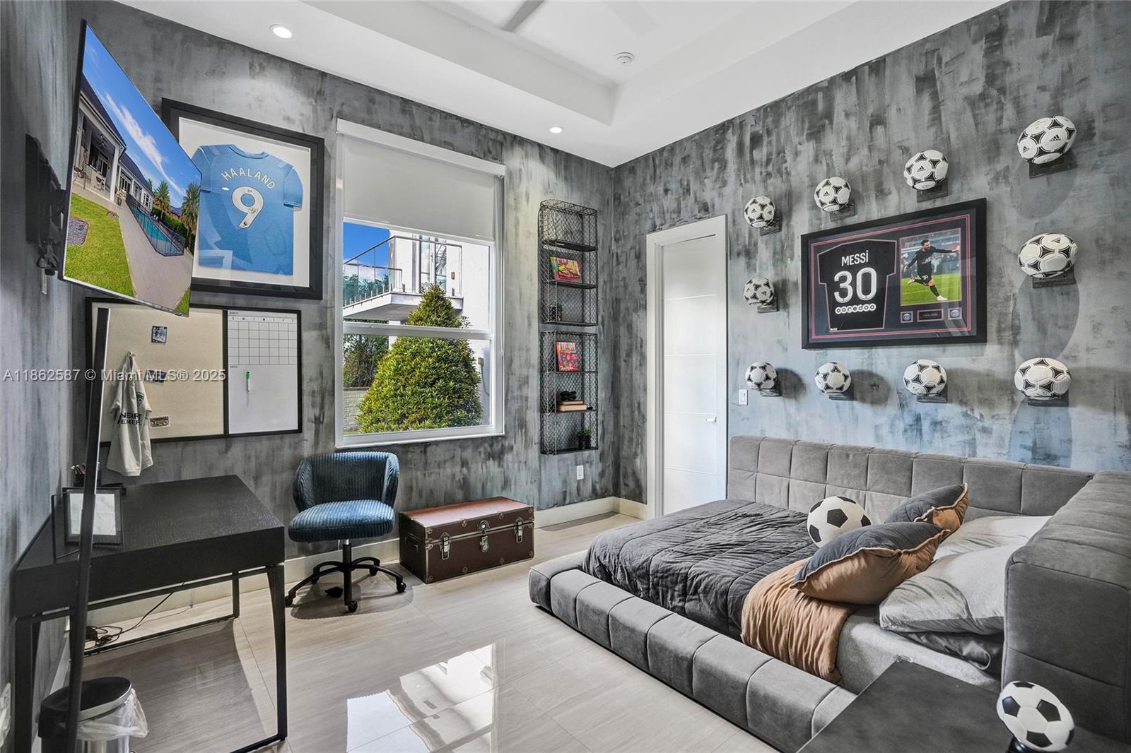 SWEETWATER ESTS SUB - Residential