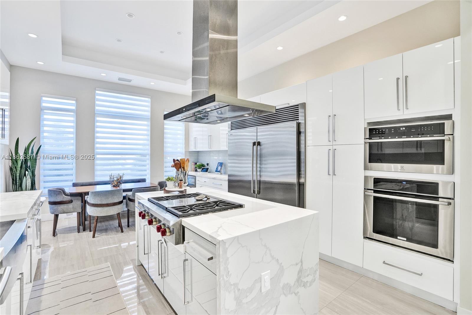 SWEETWATER ESTS SUB - Residential