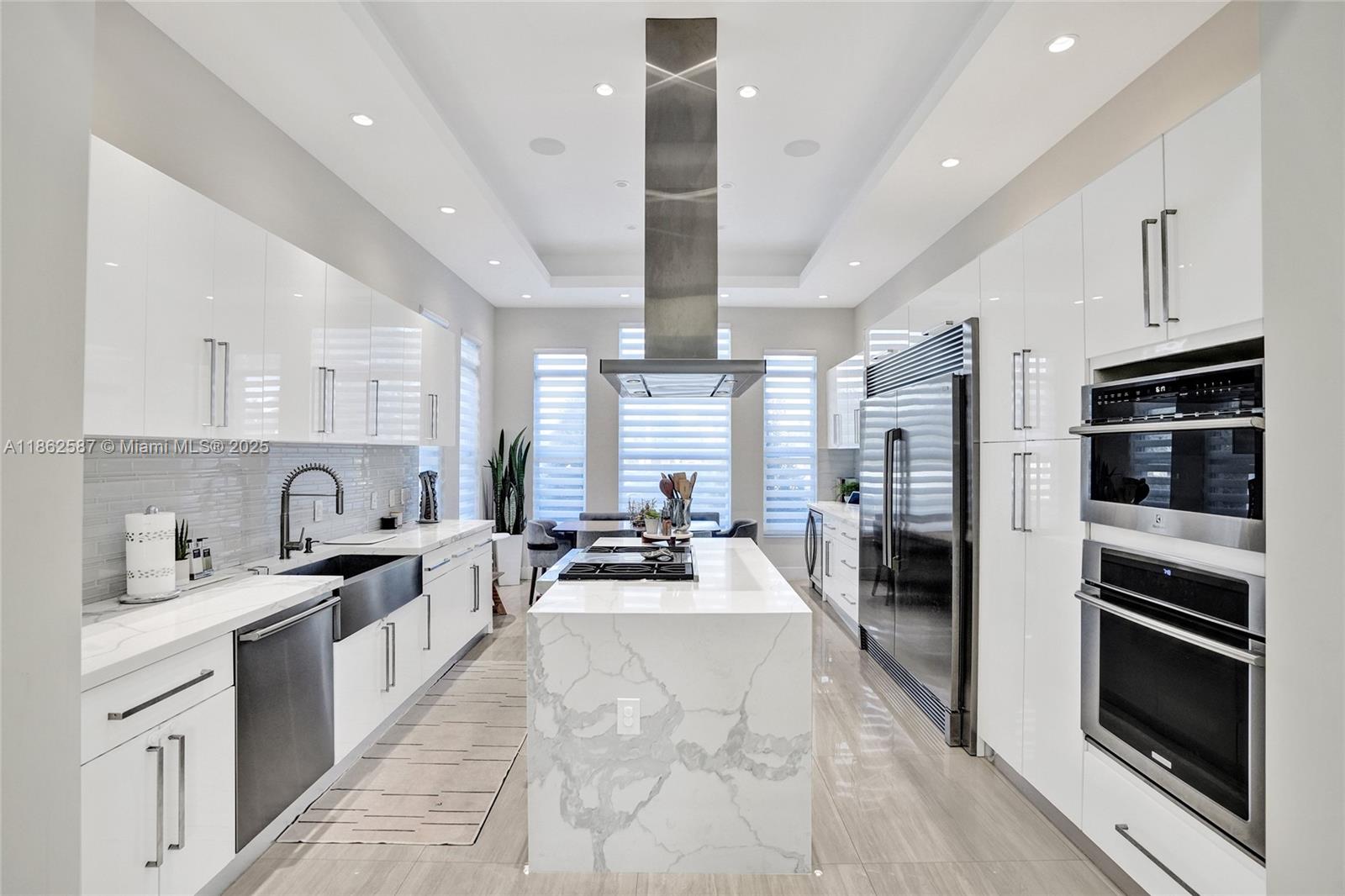 SWEETWATER ESTS SUB - Residential