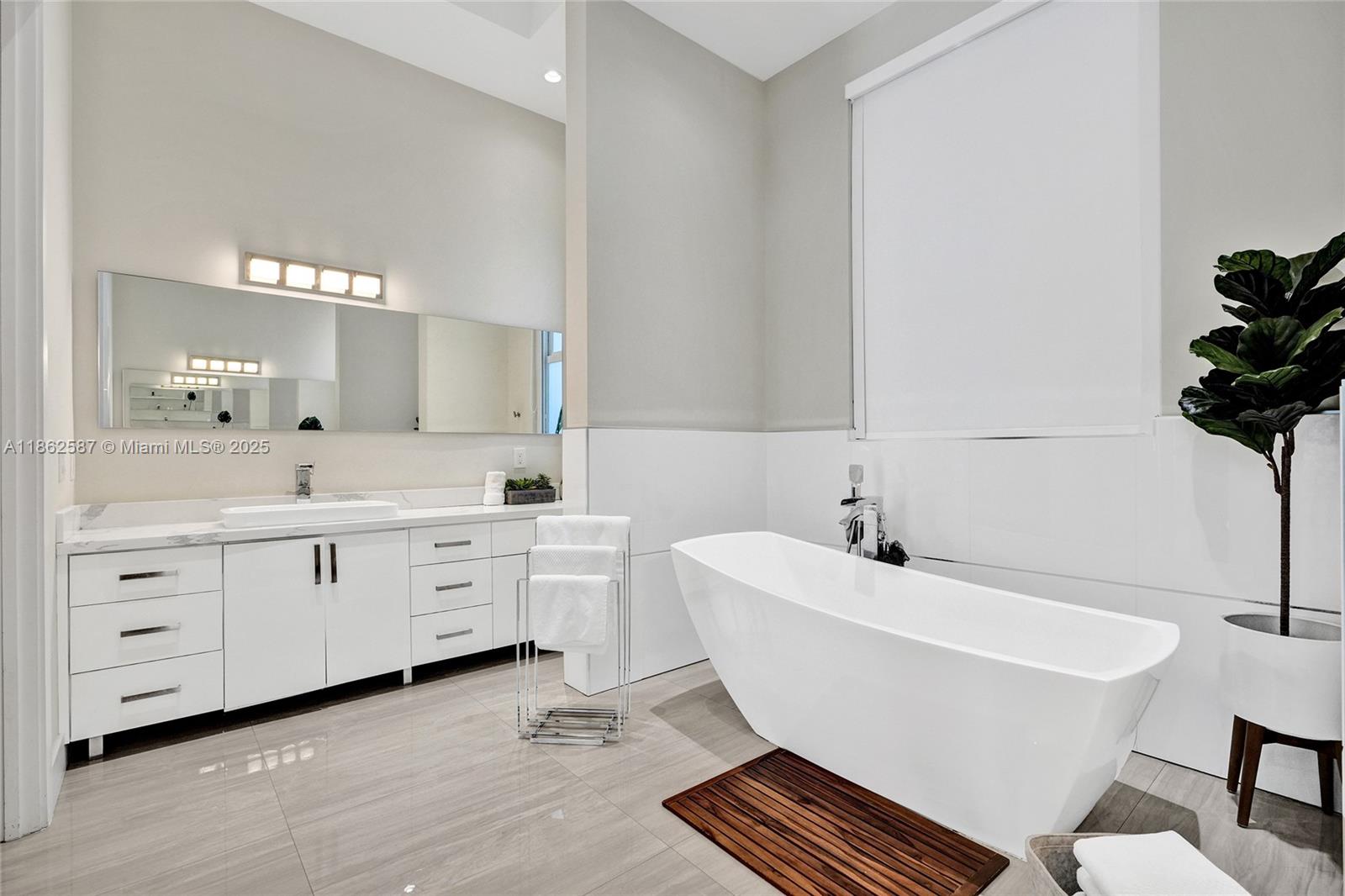 SWEETWATER ESTS SUB - Residential