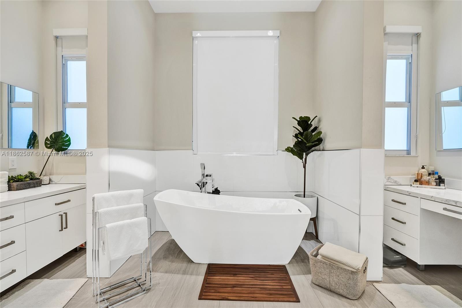 SWEETWATER ESTS SUB - Residential