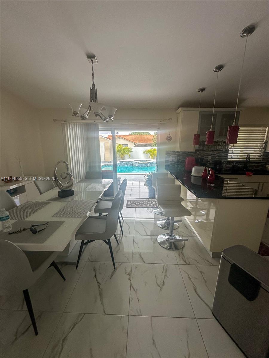 KENDALE ROYAL AMEND - Residential