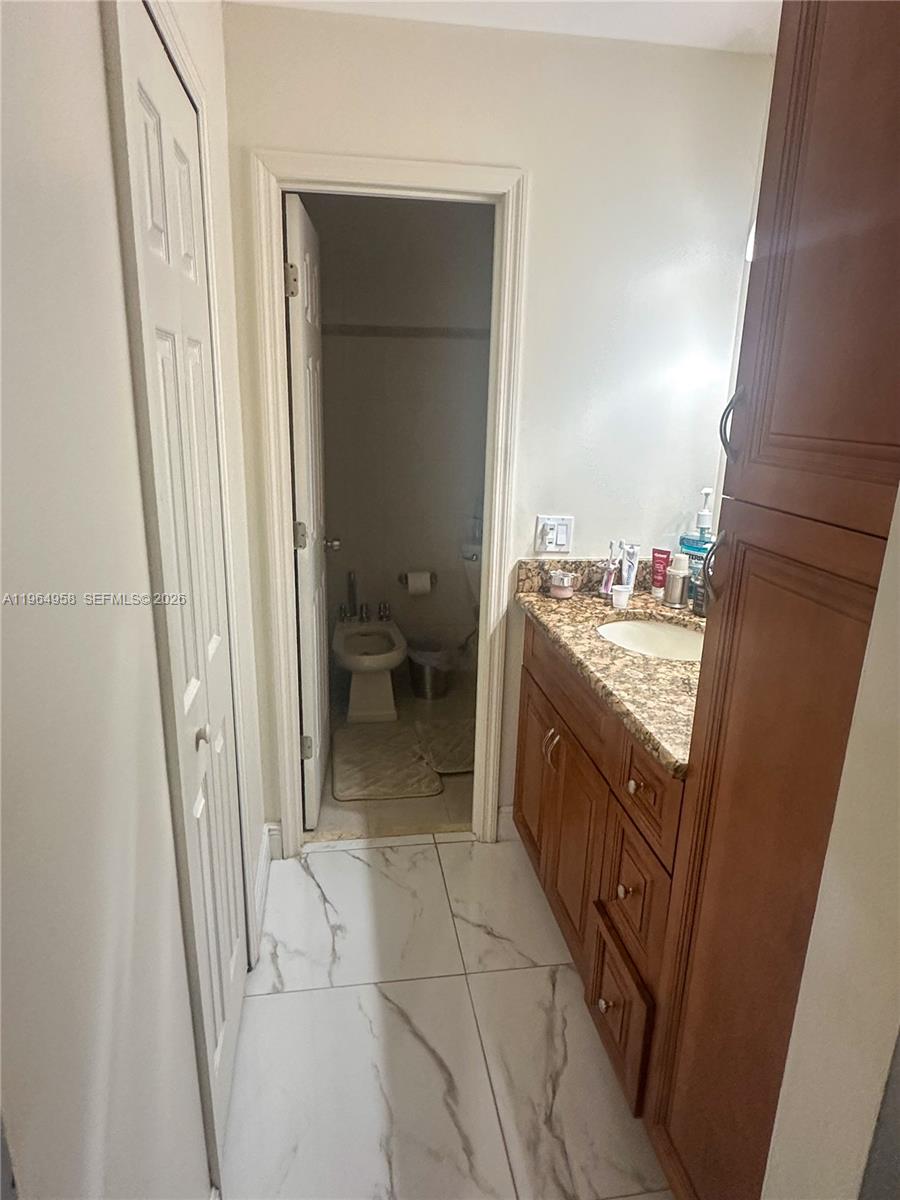 KENDALE ROYAL AMEND - Residential