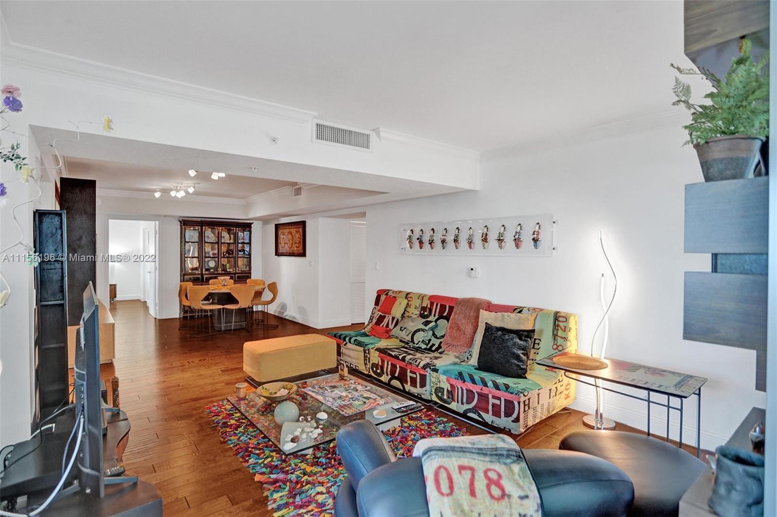 1800 CLUB CONDO - Residential