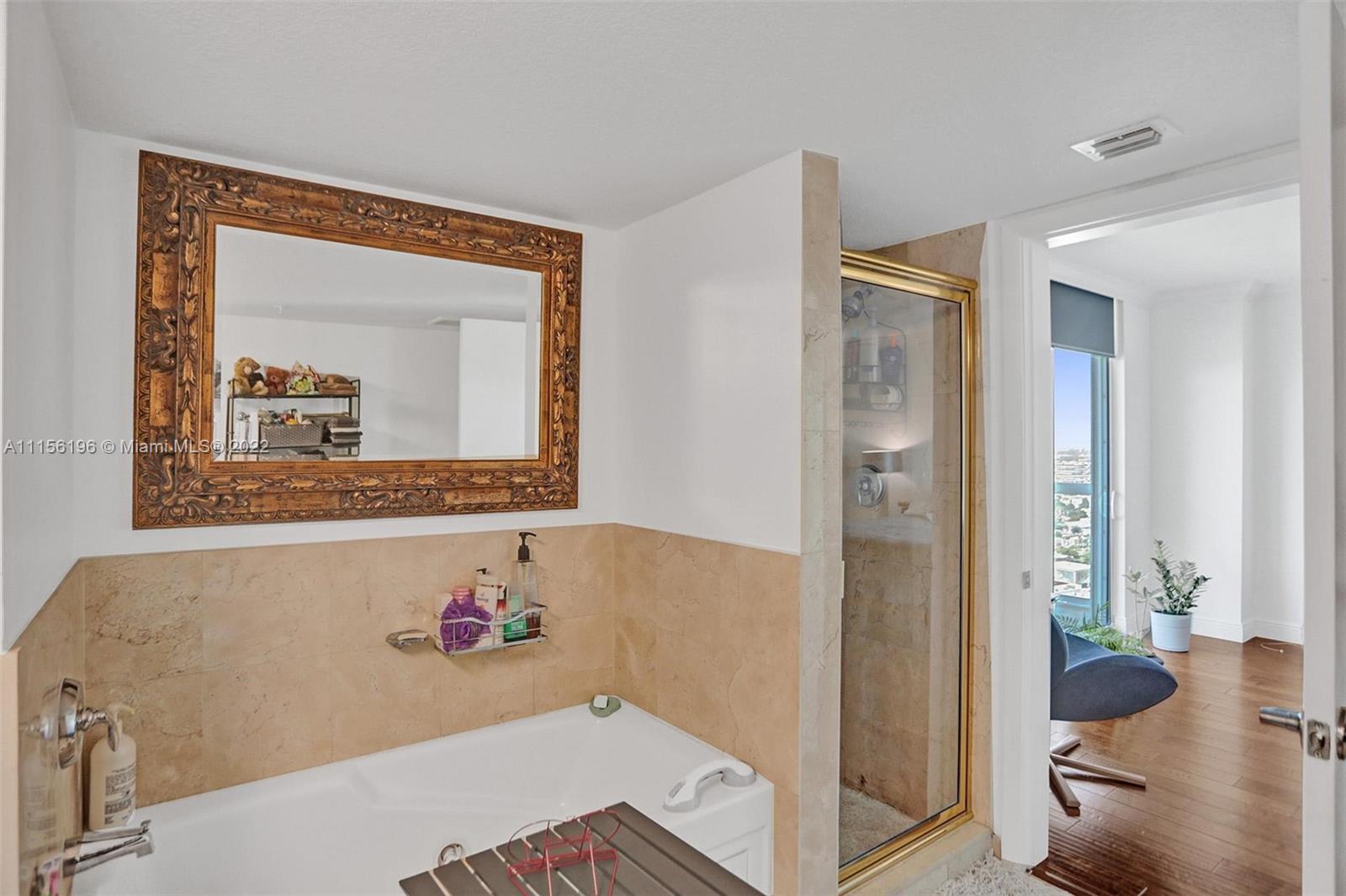 1800 CLUB CONDO - Residential