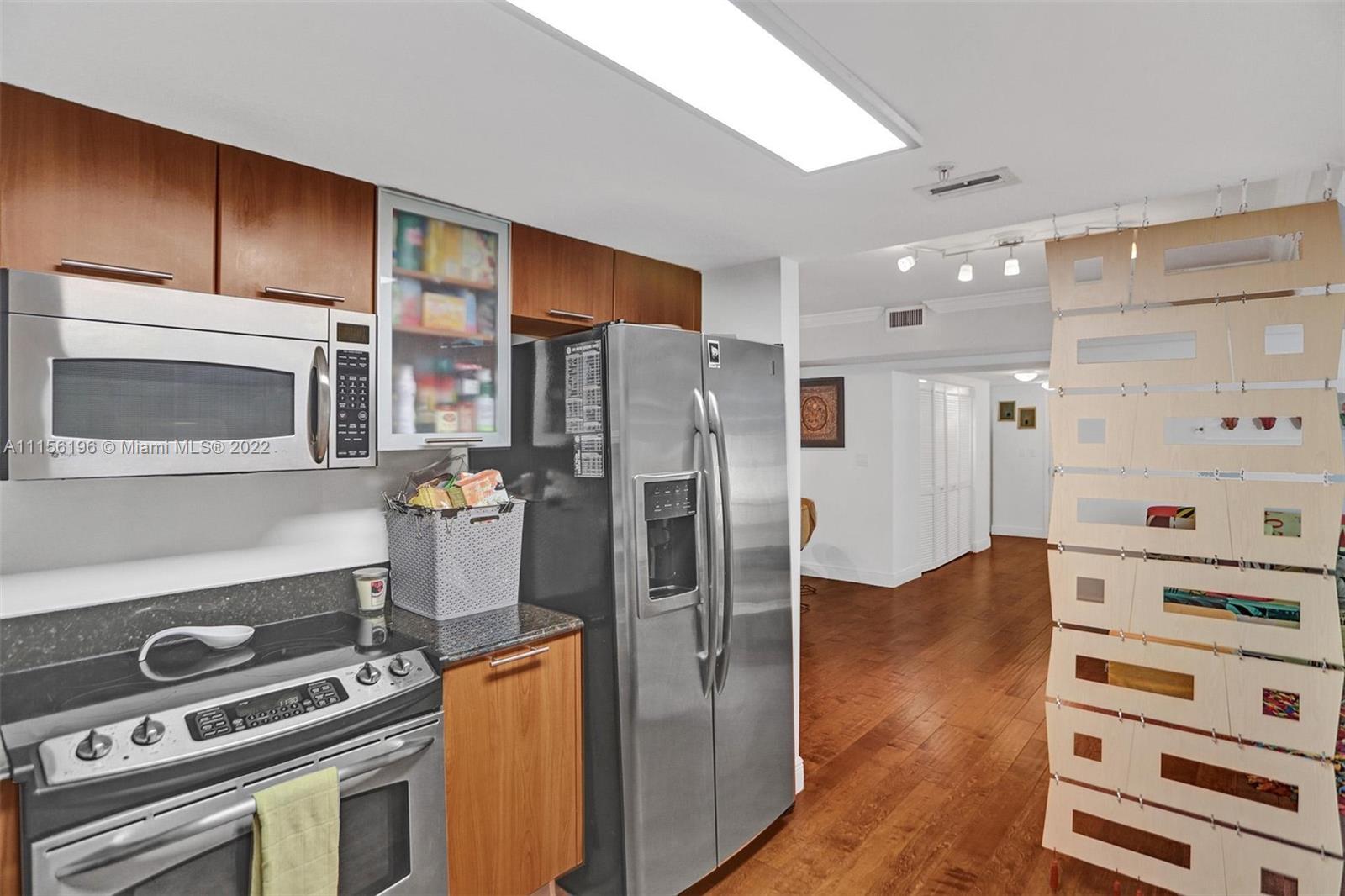 1800 CLUB CONDO - Residential