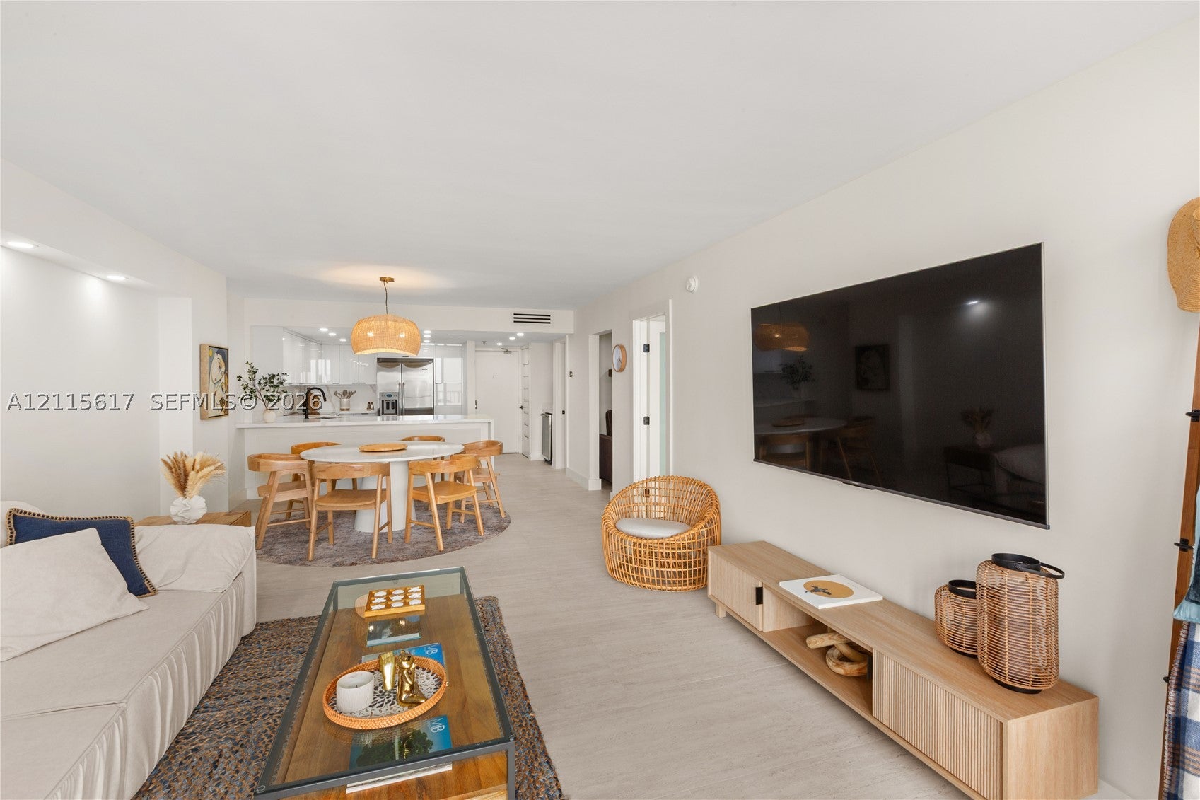 2625 Collins Ave 1606