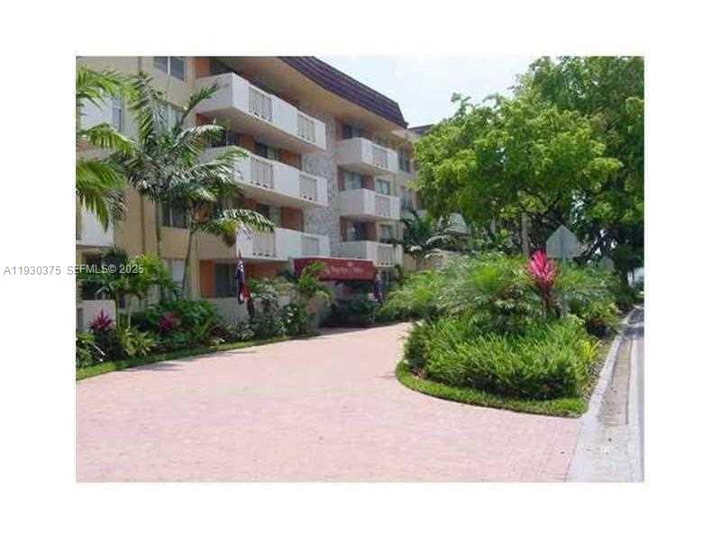 BAYVIEW PALMS CONDO - Residential