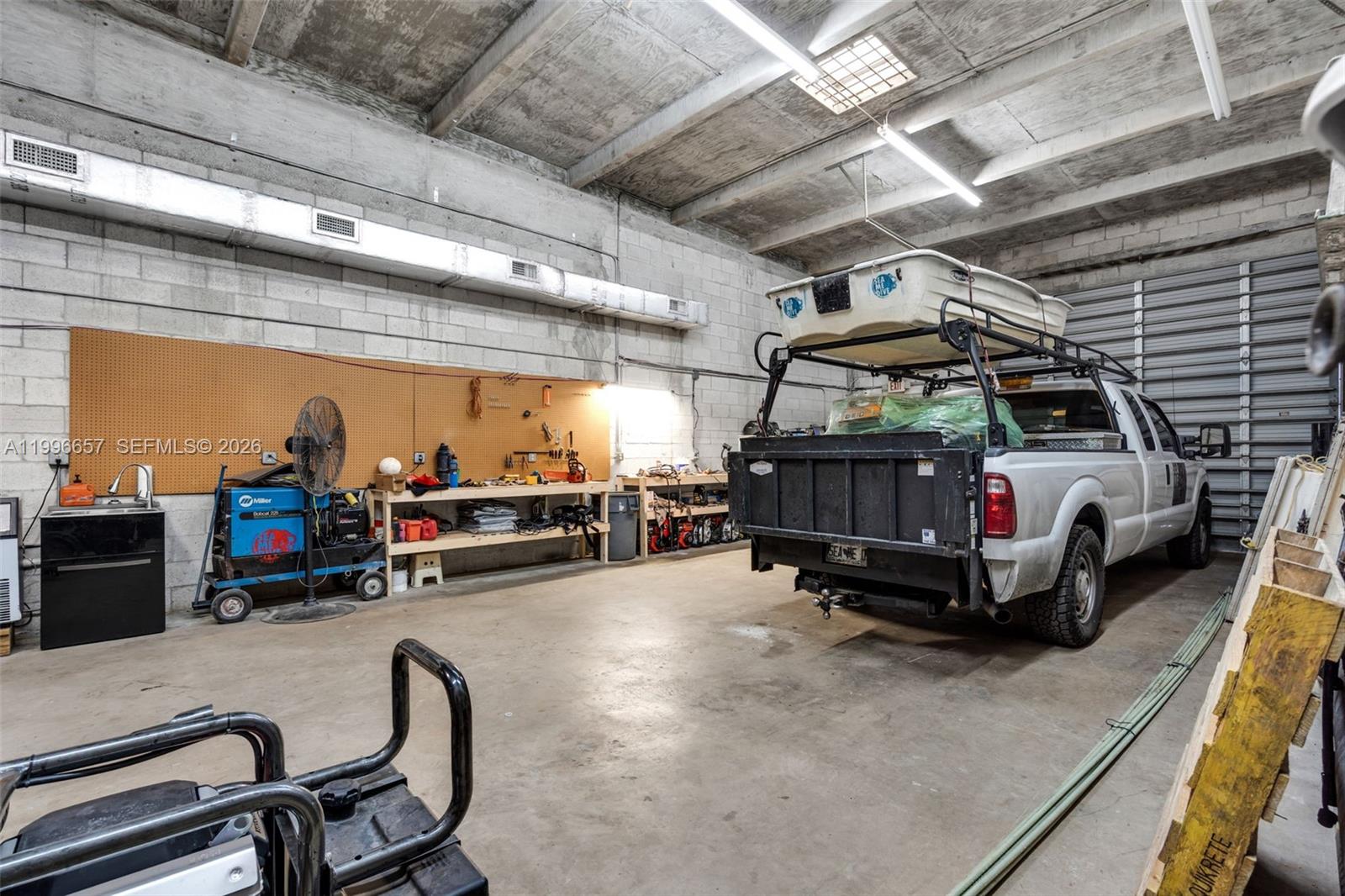 LAUDERHILL - Residential Income