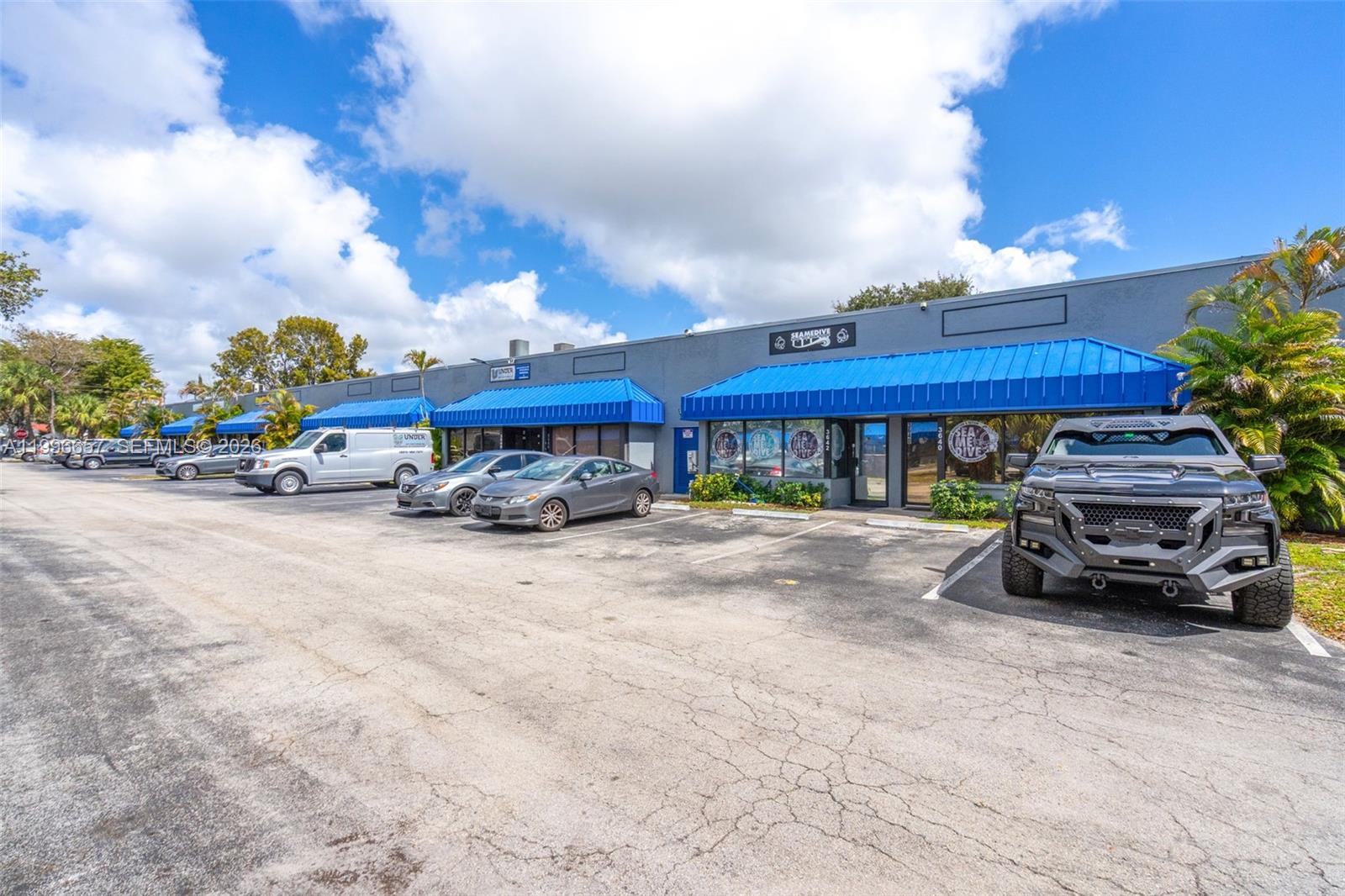 LAUDERHILL - Residential Income