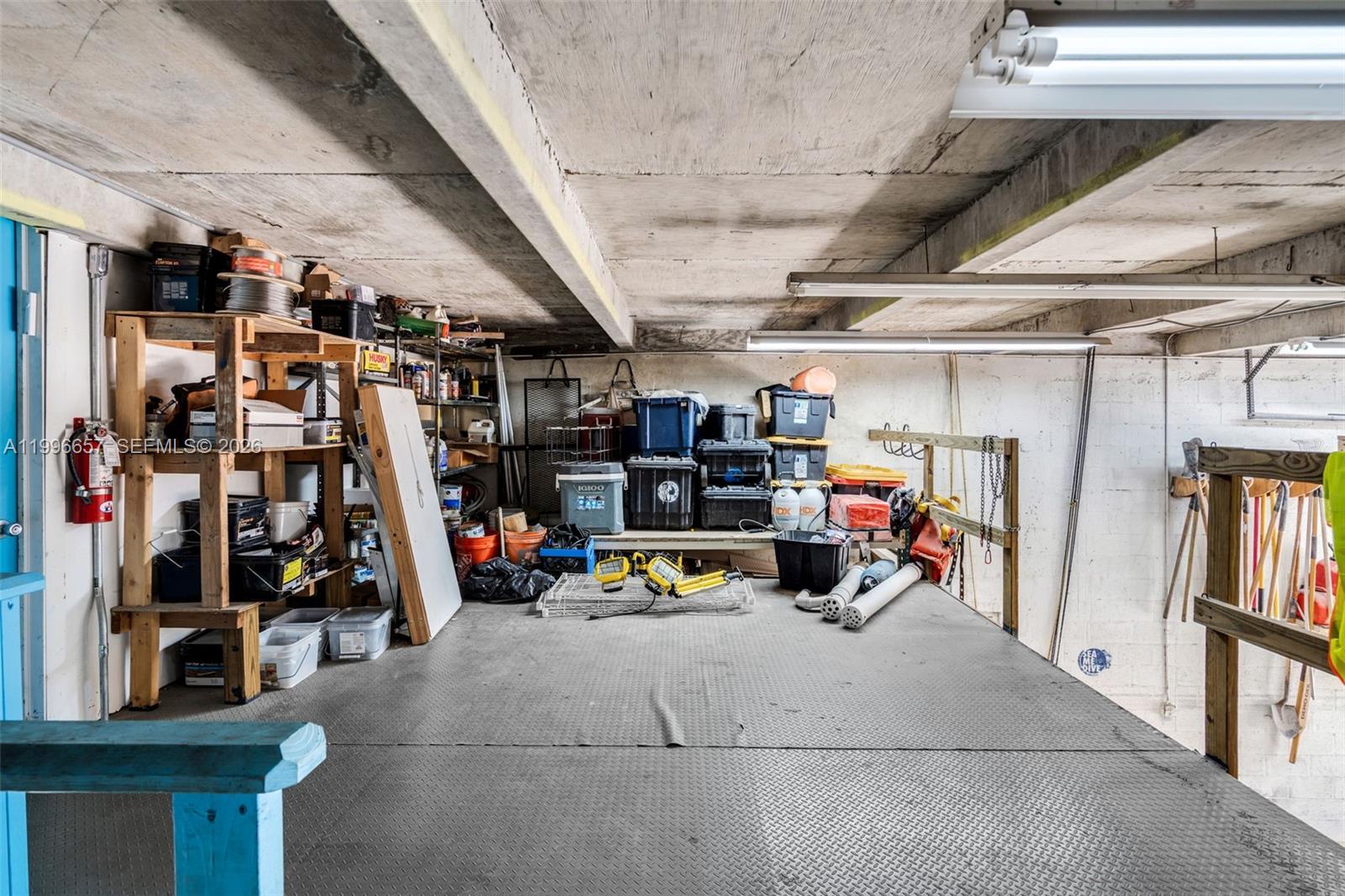 LAUDERHILL - Residential Income