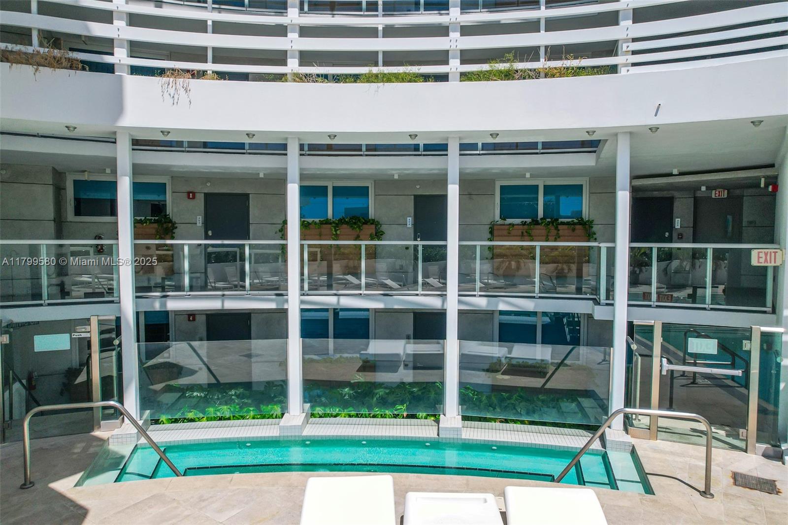 BAY HARBOUR ISLAND - Residential