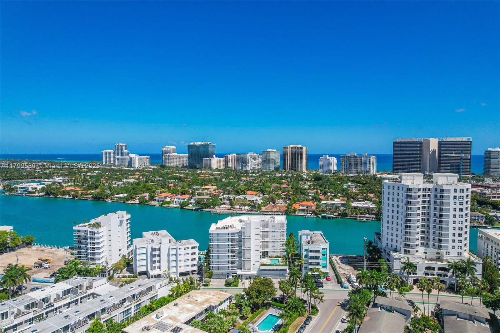 BAY HARBOUR ISLAND - Residential