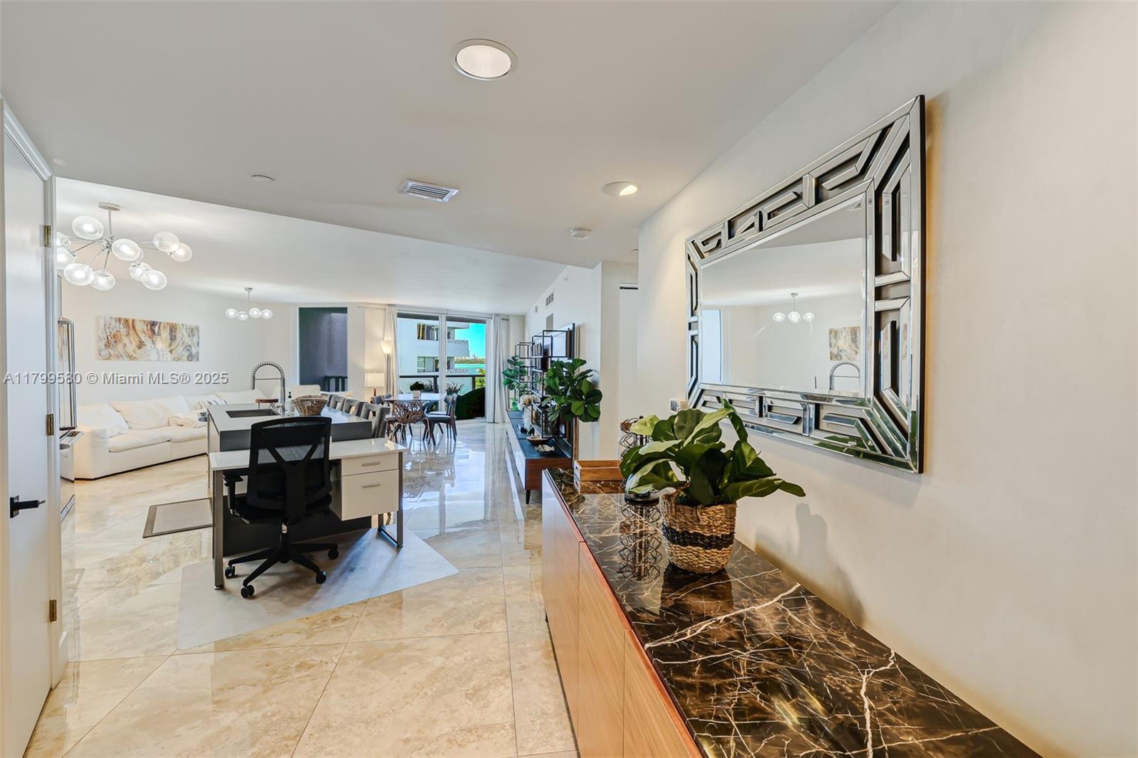 BAY HARBOUR ISLAND - Residential