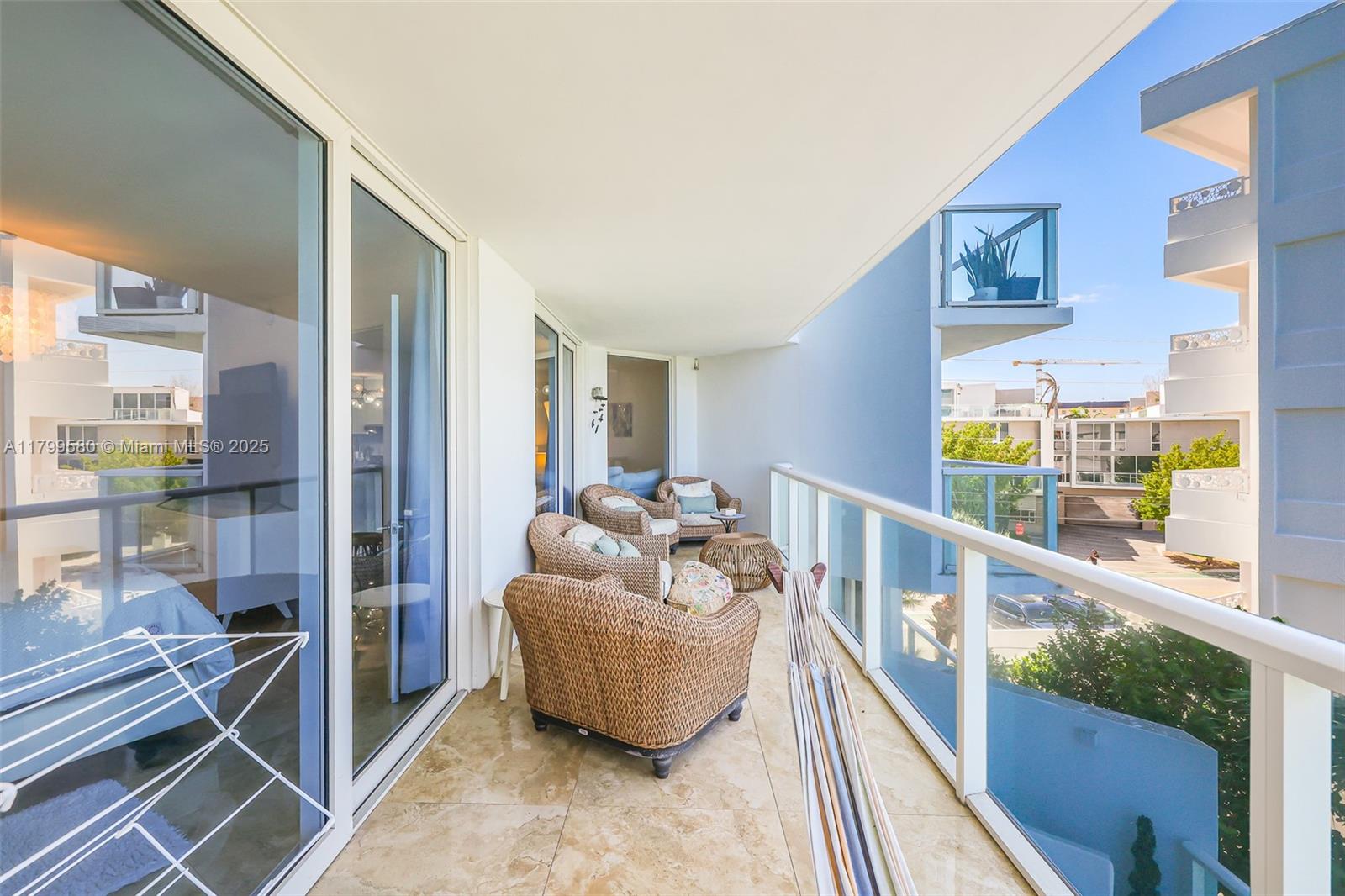 BAY HARBOUR ISLAND - Residential