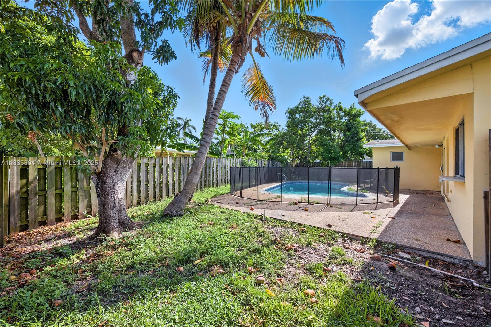 SUNRISE GOLF VILLAGE SEC - Residential