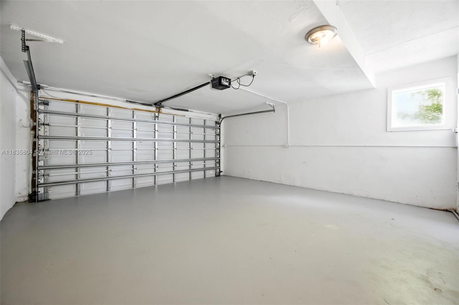 SUNRISE GOLF VILLAGE SEC - Residential