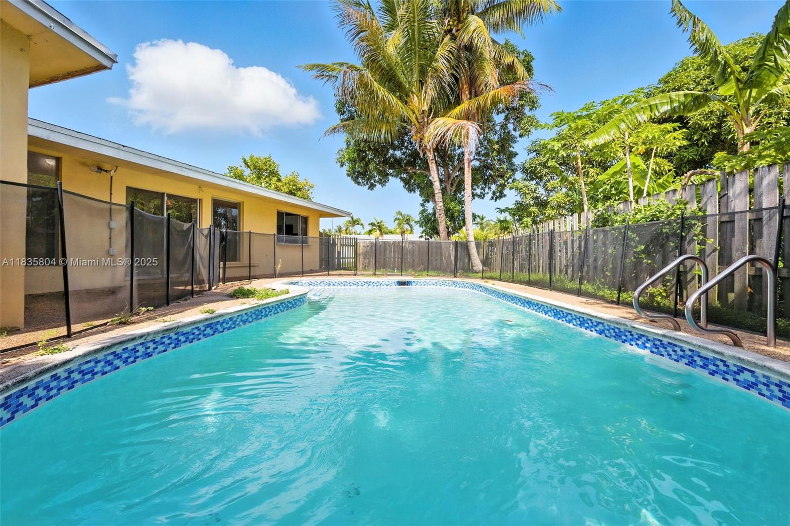 SUNRISE GOLF VILLAGE SEC - Residential