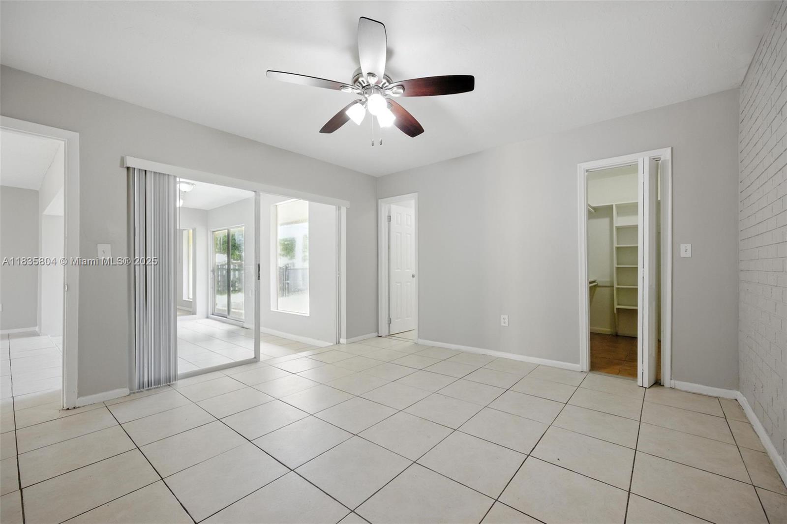 SUNRISE GOLF VILLAGE SEC - Residential