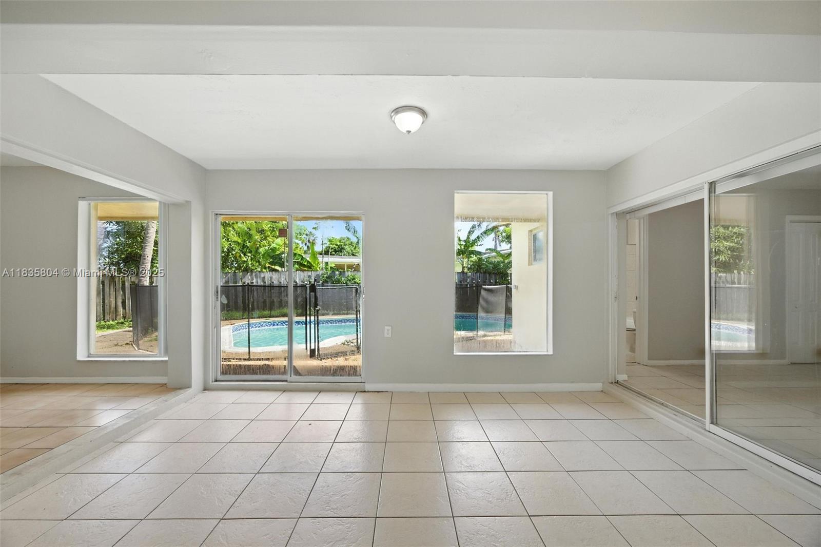 SUNRISE GOLF VILLAGE SEC - Residential