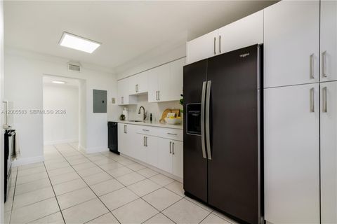 Tiny photo for 8401 NW 8 St #401, Miami, FL 33126 (MLS # A12005583)