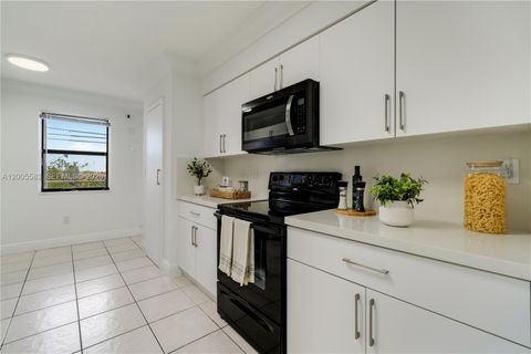 Tiny photo for 8401 NW 8 St #401, Miami, FL 33126 (MLS # A12005583)