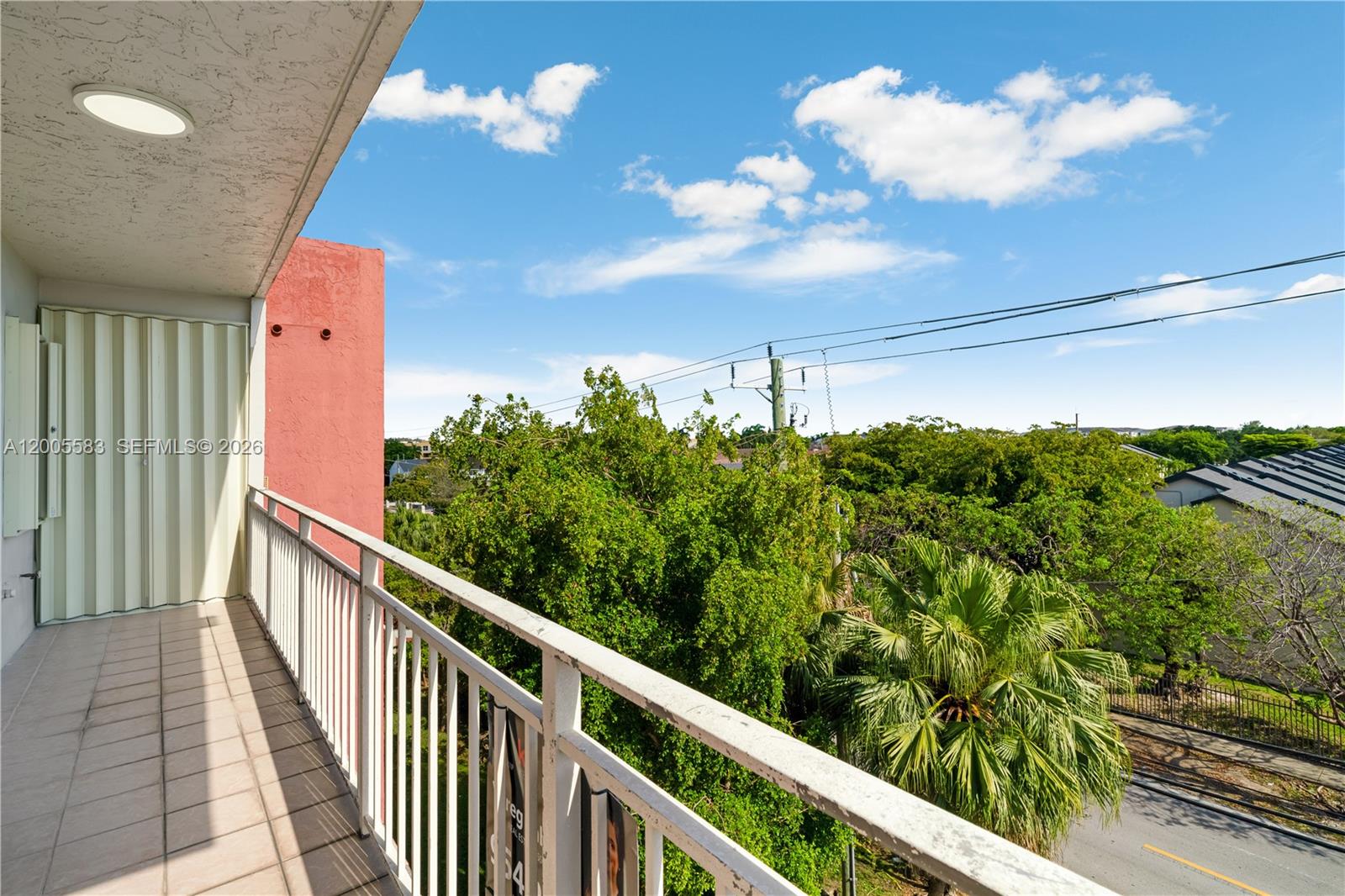 VISIONS AT FOUNTAINBLEAU P - Residential