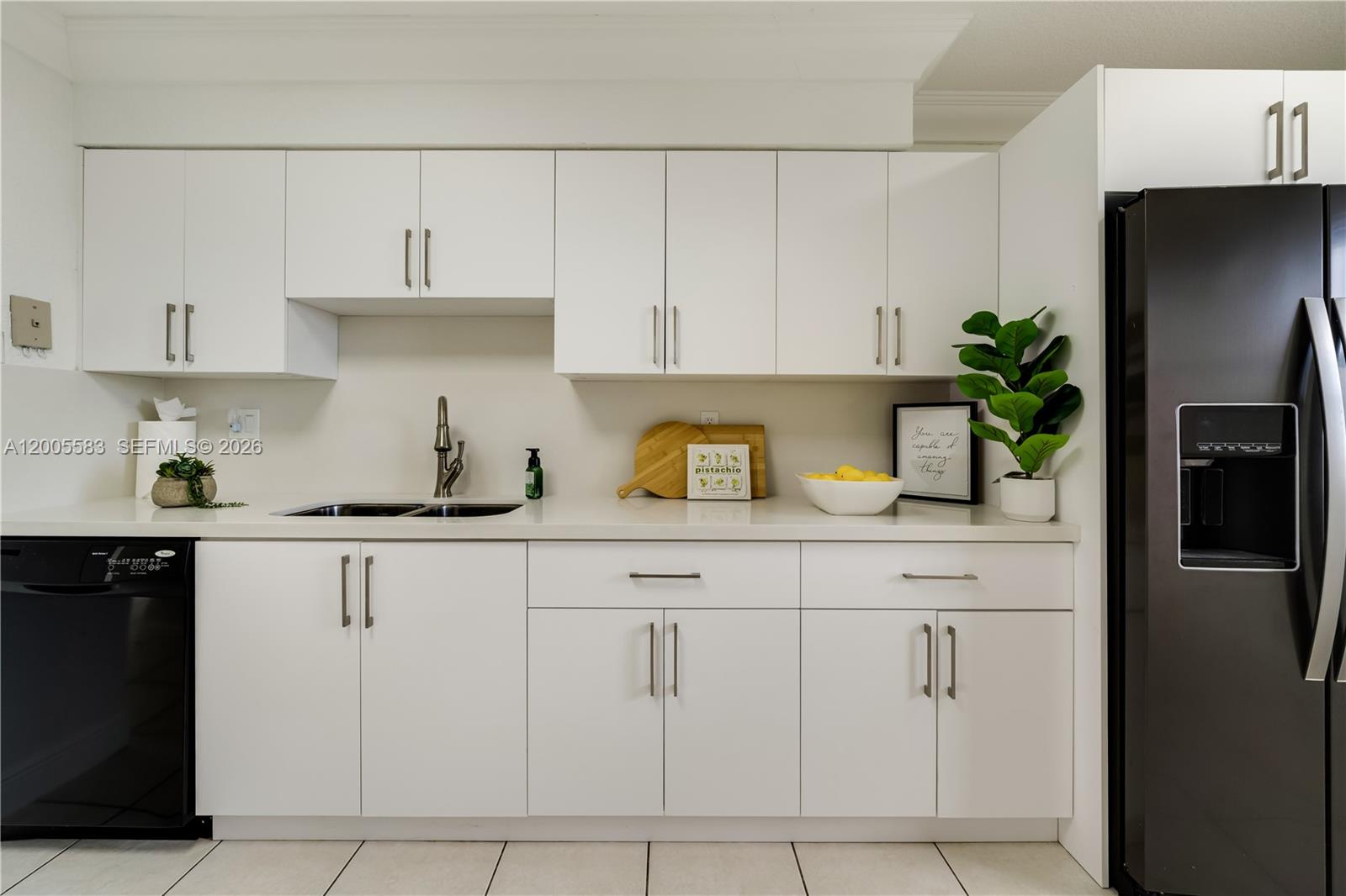 VISIONS AT FOUNTAINBLEAU P - Residential