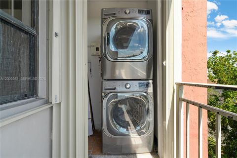 Tiny photo for 8401 NW 8 St #401, Miami, FL 33126 (MLS # A12005583)